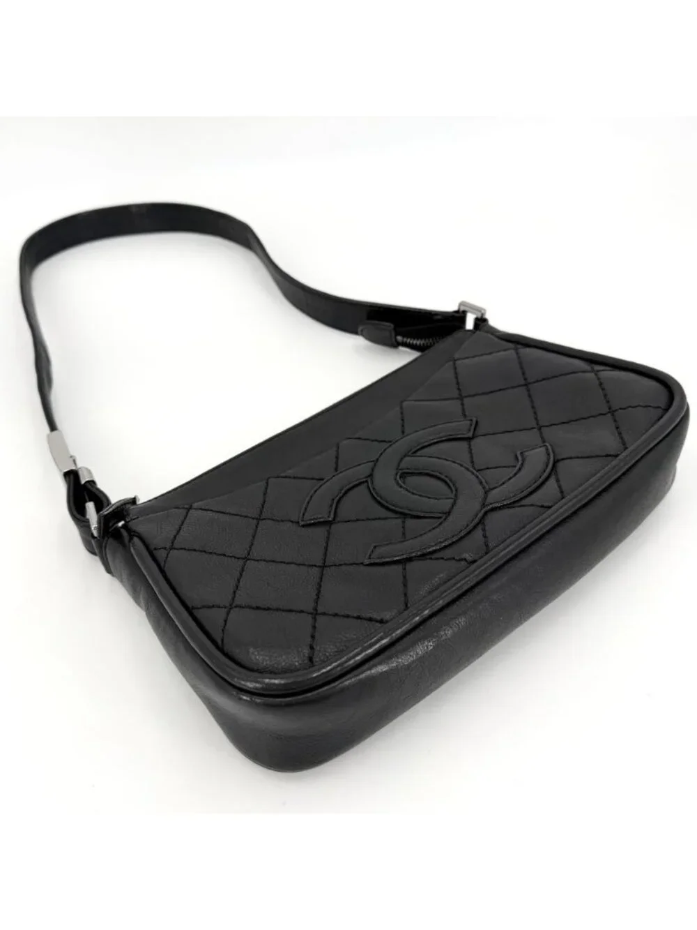 Chanel Shoulder Bag CC Logo Quilted Leather Black Silver